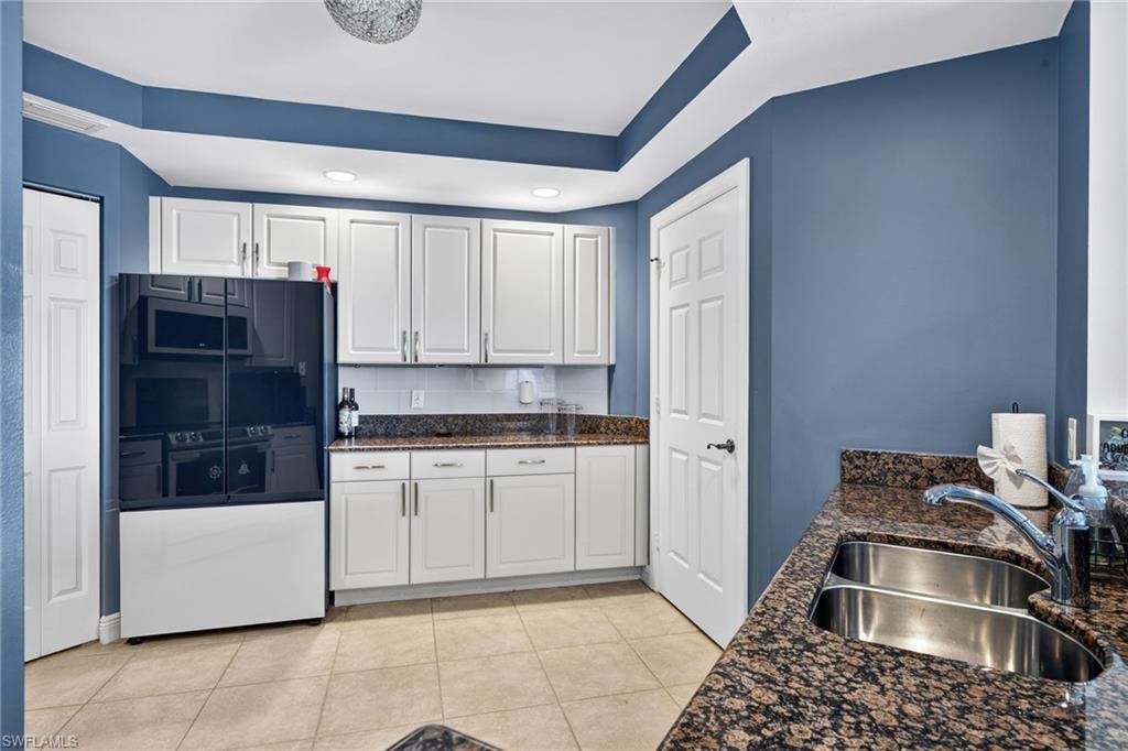 2743 1st St, Unit 502, Fort Myers, FL 33916 Photo