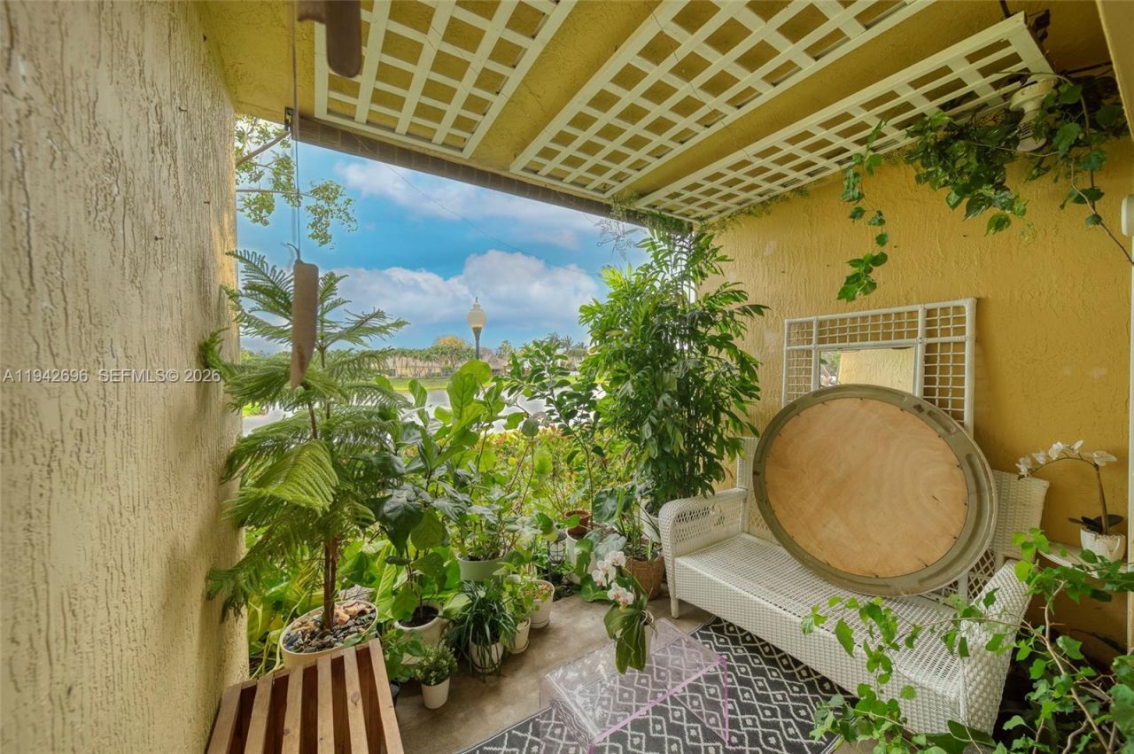 21150 SW 87th Ave, Unit 102, Cutler Bay, FL 33189 Photo