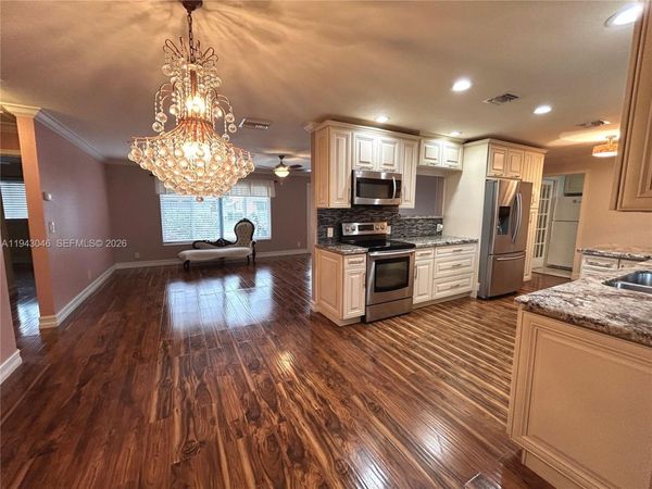 4945 NW 55th Ct, Tamarac, FL 33319