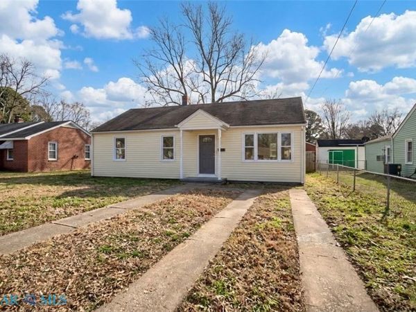 2810 Rosalee Drive, Hampton, VA 23661