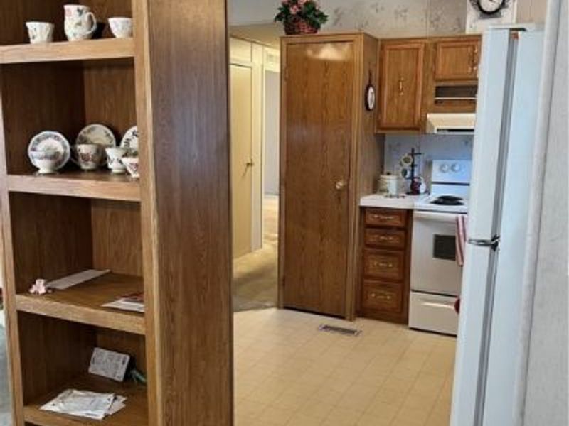 12 Maple, Olmsted Township, OH 44138 Photo 7