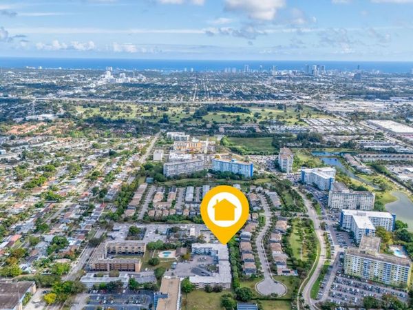 1400 Tallwood Avenue, Unit 206, Hollywood, FL 33021