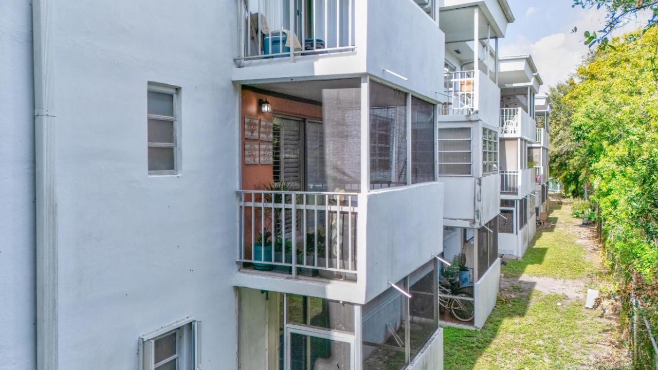 1400 Tallwood Avenue, Unit 206, Hollywood, FL 33021 Photo