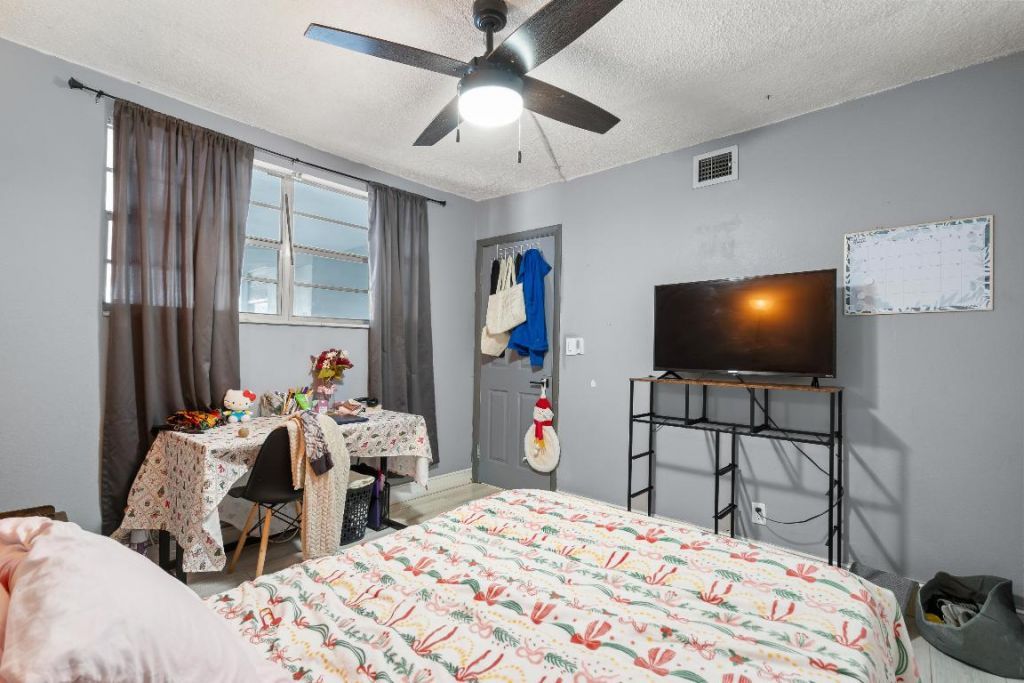 1400 Tallwood Avenue, Unit 206, Hollywood, FL 33021 Photo