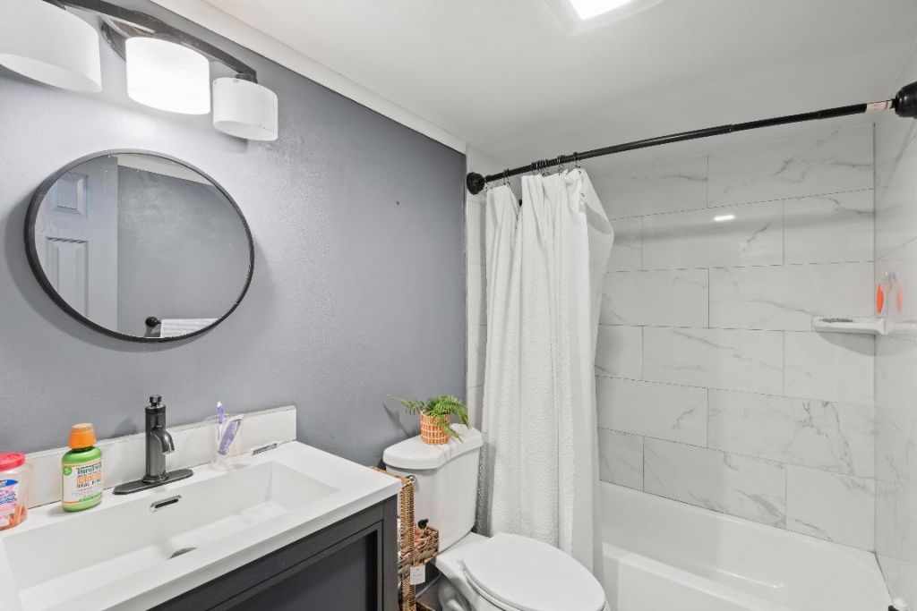 1400 Tallwood Avenue, Unit 206, Hollywood, FL 33021 Photo