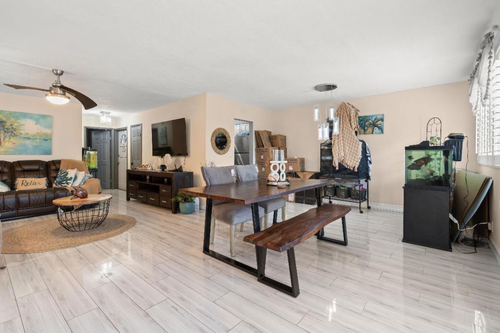 1400 Tallwood Avenue, Unit 206, Hollywood, FL 33021 Photo