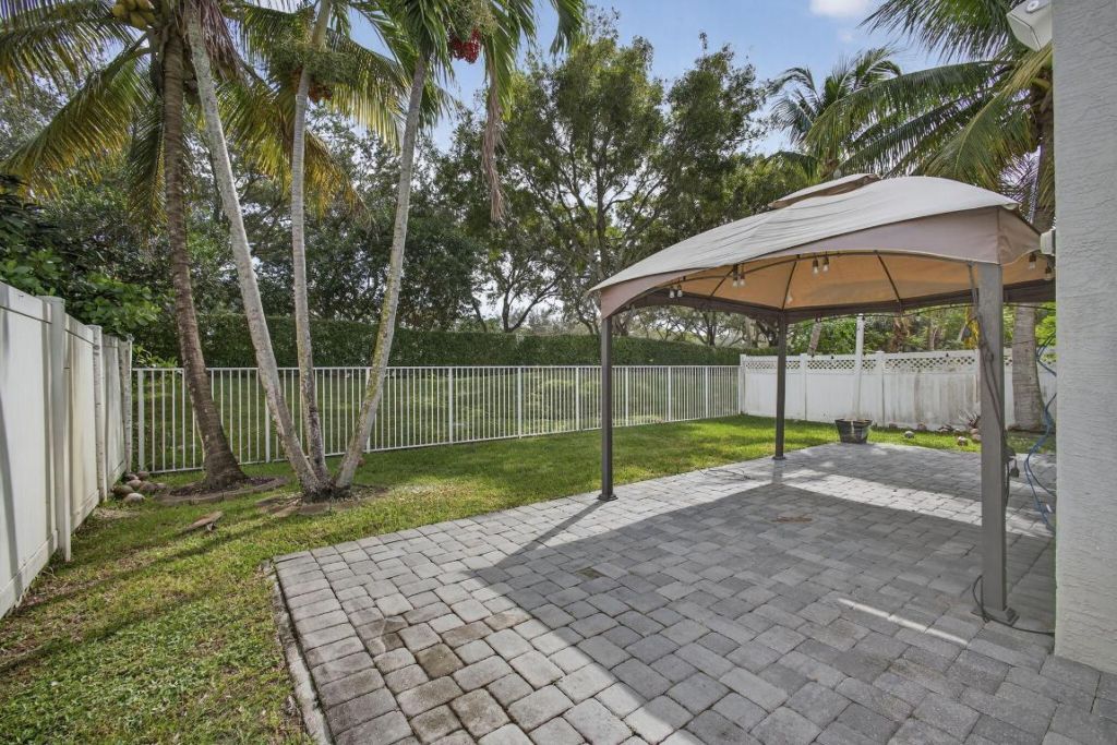 1475 Running Oak Lane, Royal Palm Beach, FL 33411 Photo