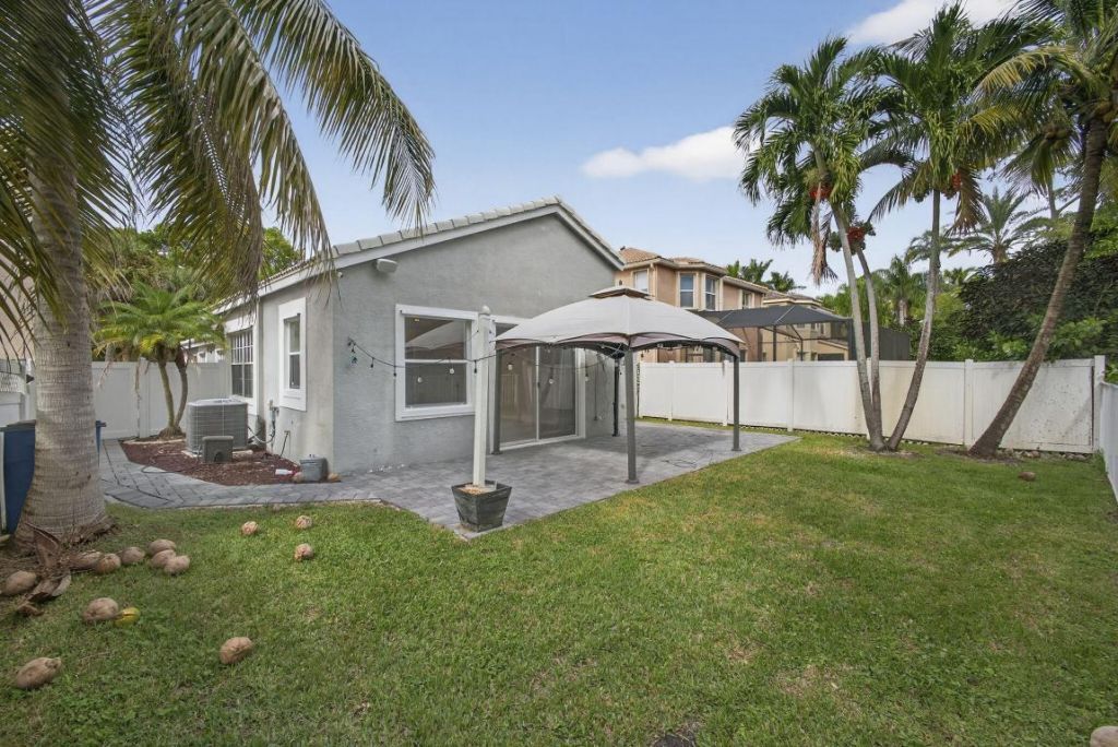 1475 Running Oak Lane, Royal Palm Beach, FL 33411 Photo