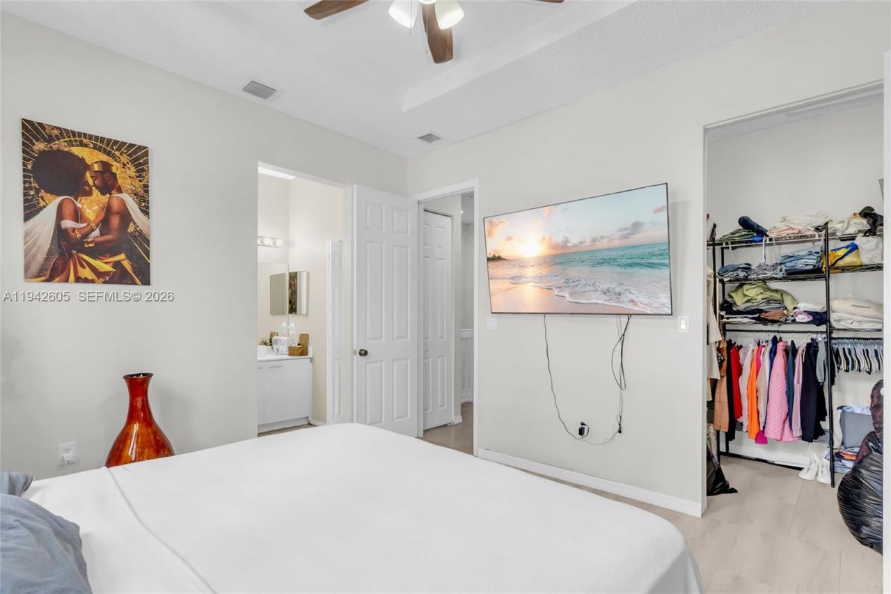 950 NE 42nd Pl , Homestead, FL 33033 Photo