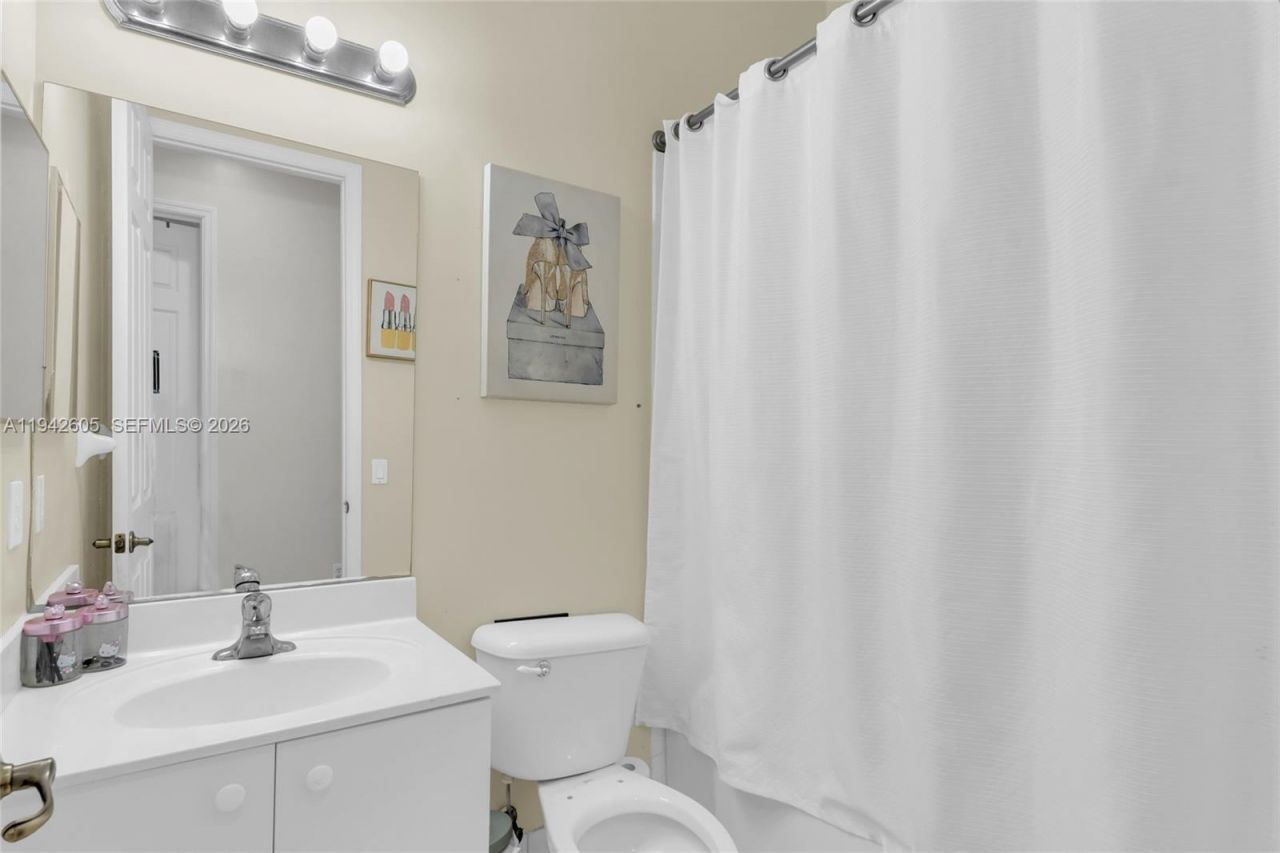 950 NE 42nd Pl , Homestead, FL 33033 Photo