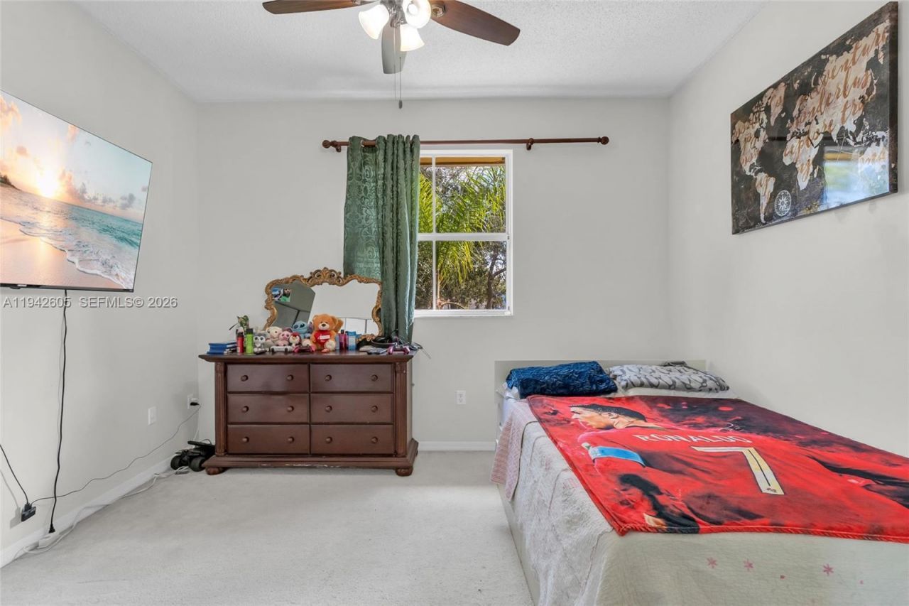 950 NE 42nd Pl , Homestead, FL 33033 Photo