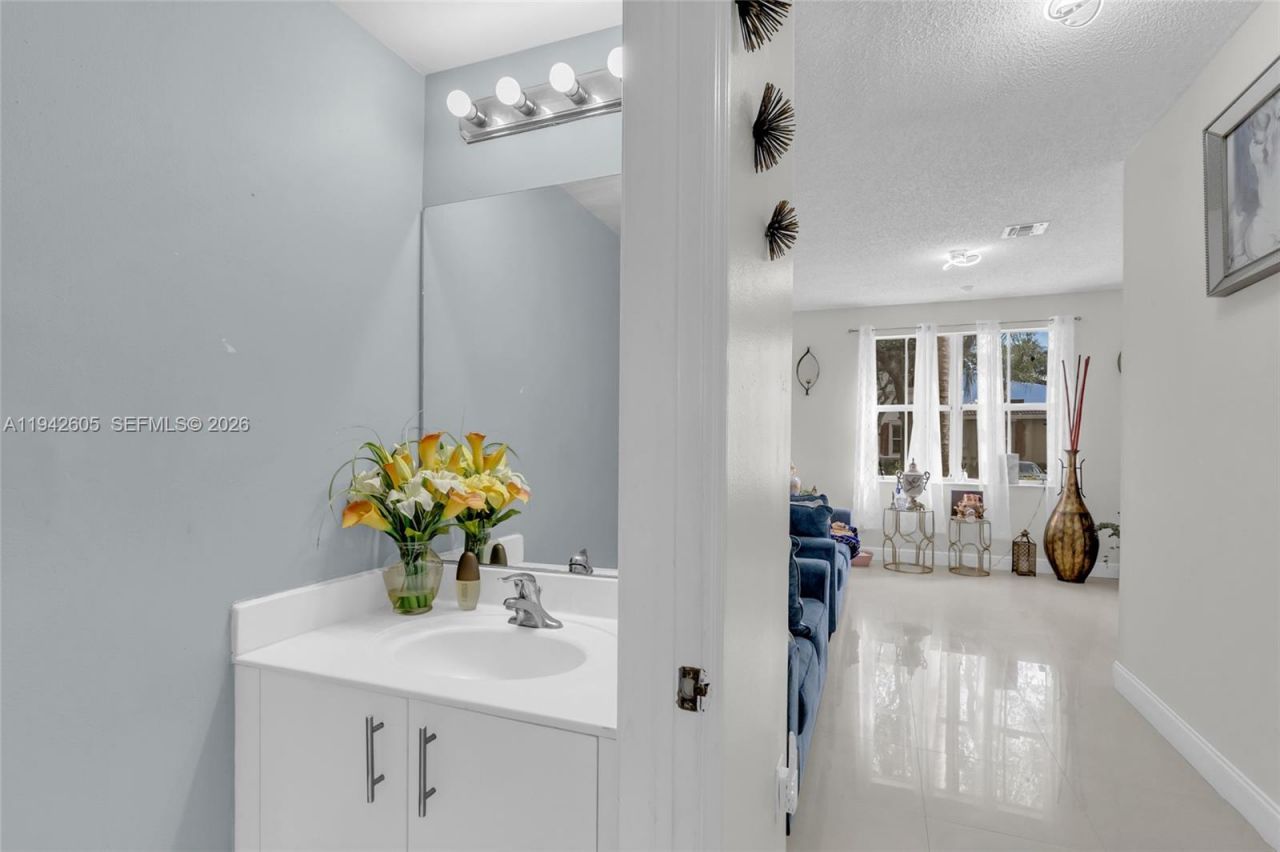 950 NE 42nd Pl , Homestead, FL 33033 Photo