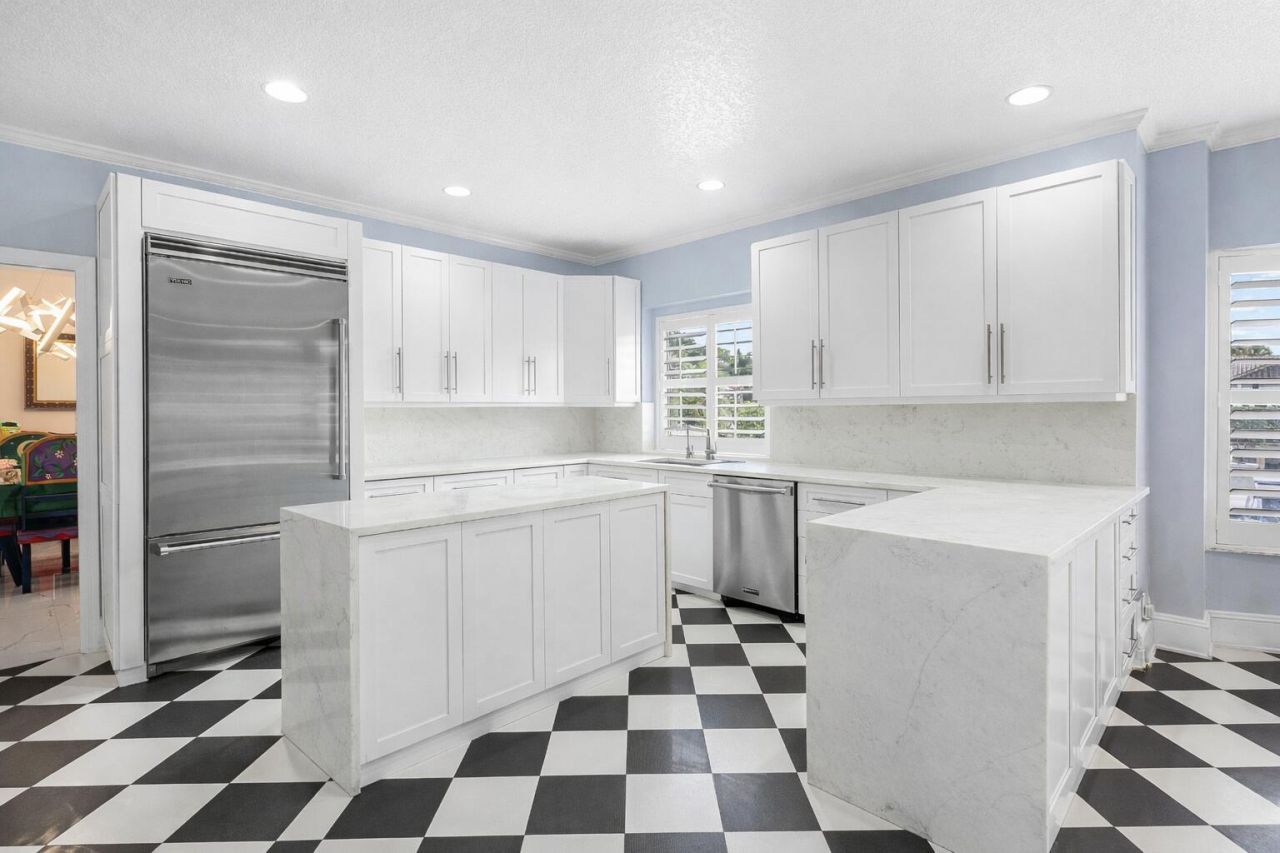 678 Carriage Hill Lane, Boca Raton, FL 33486 Photo