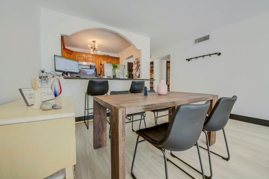 18111 NW 68th Ave, Unit I210, Hialeah, FL 33015 Photo