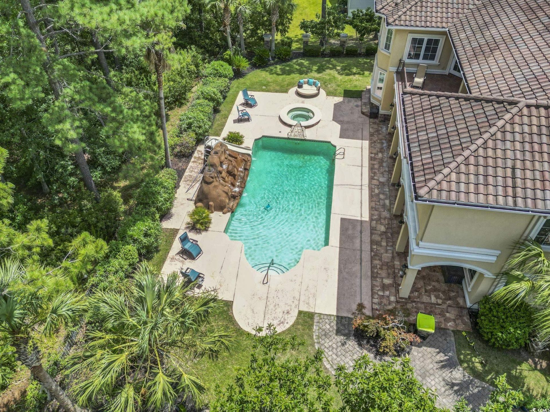 664 Oxbow Dr. Photo 35