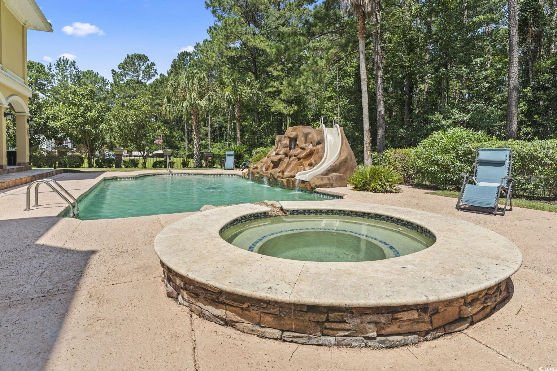 664 Oxbow Dr. Photo 37