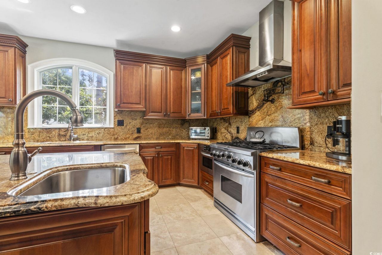 664 Oxbow Dr. Photo 9