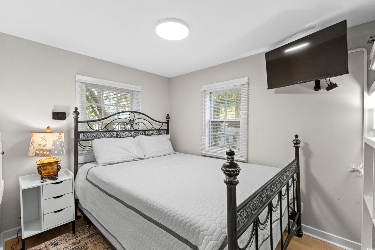 6001-1864a S Kings Hwy. Photo 18