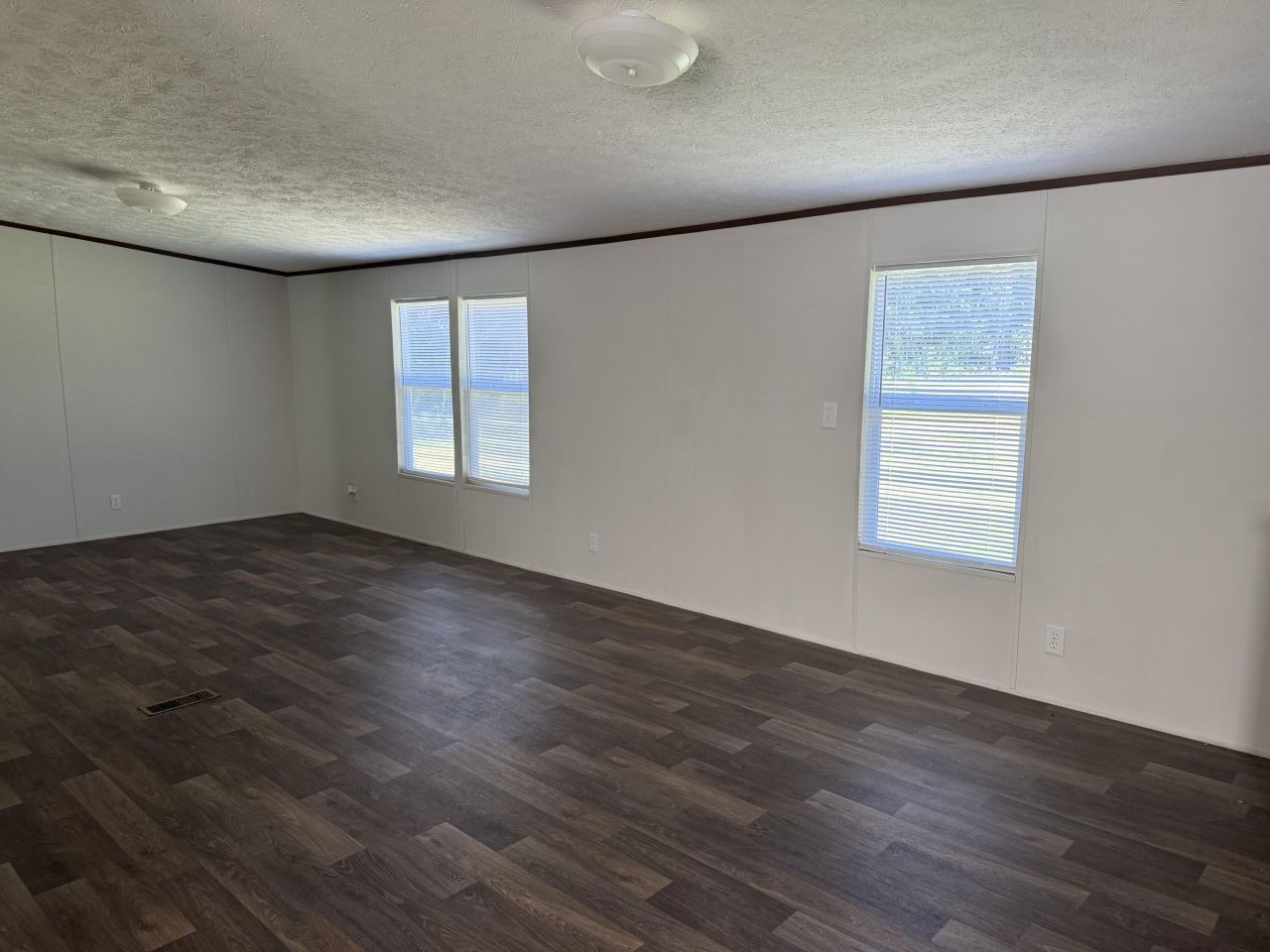 7527 Old Number Six Highway Photo 16