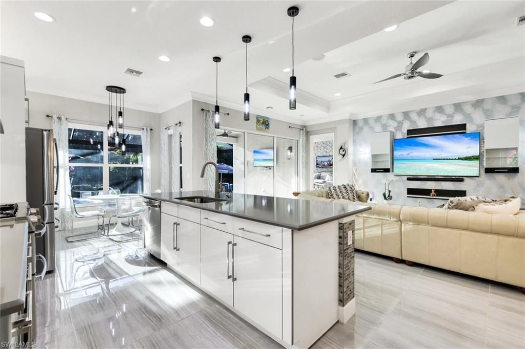 28560 Twain Dr, Bonita Springs, FL 34135 Photo