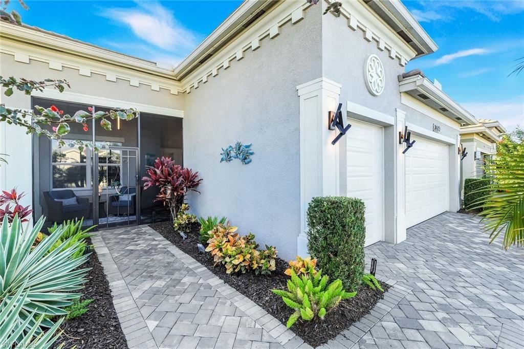 28560 Twain Dr, Bonita Springs, FL 34135 Photo