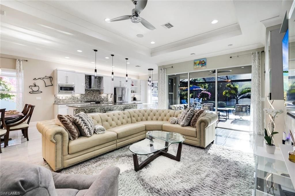 28560 Twain Dr, Bonita Springs, FL 34135 Photo