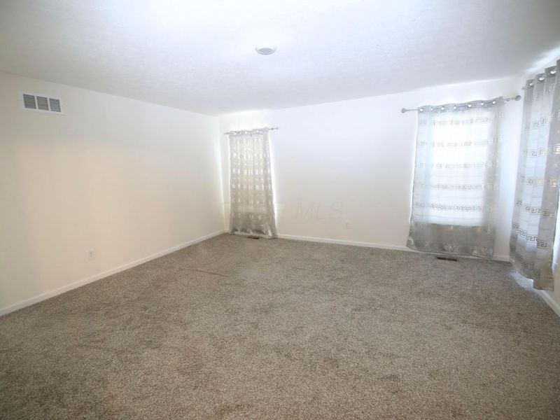 216 Old Bay Drive, Pataskala, OH 43062 Photo 32