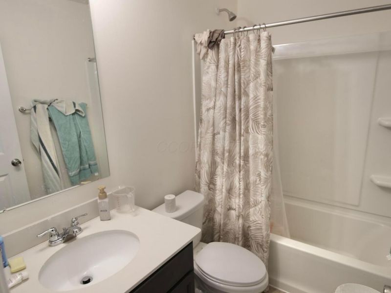 216 Old Bay Drive, Pataskala, OH 43062 Photo 4