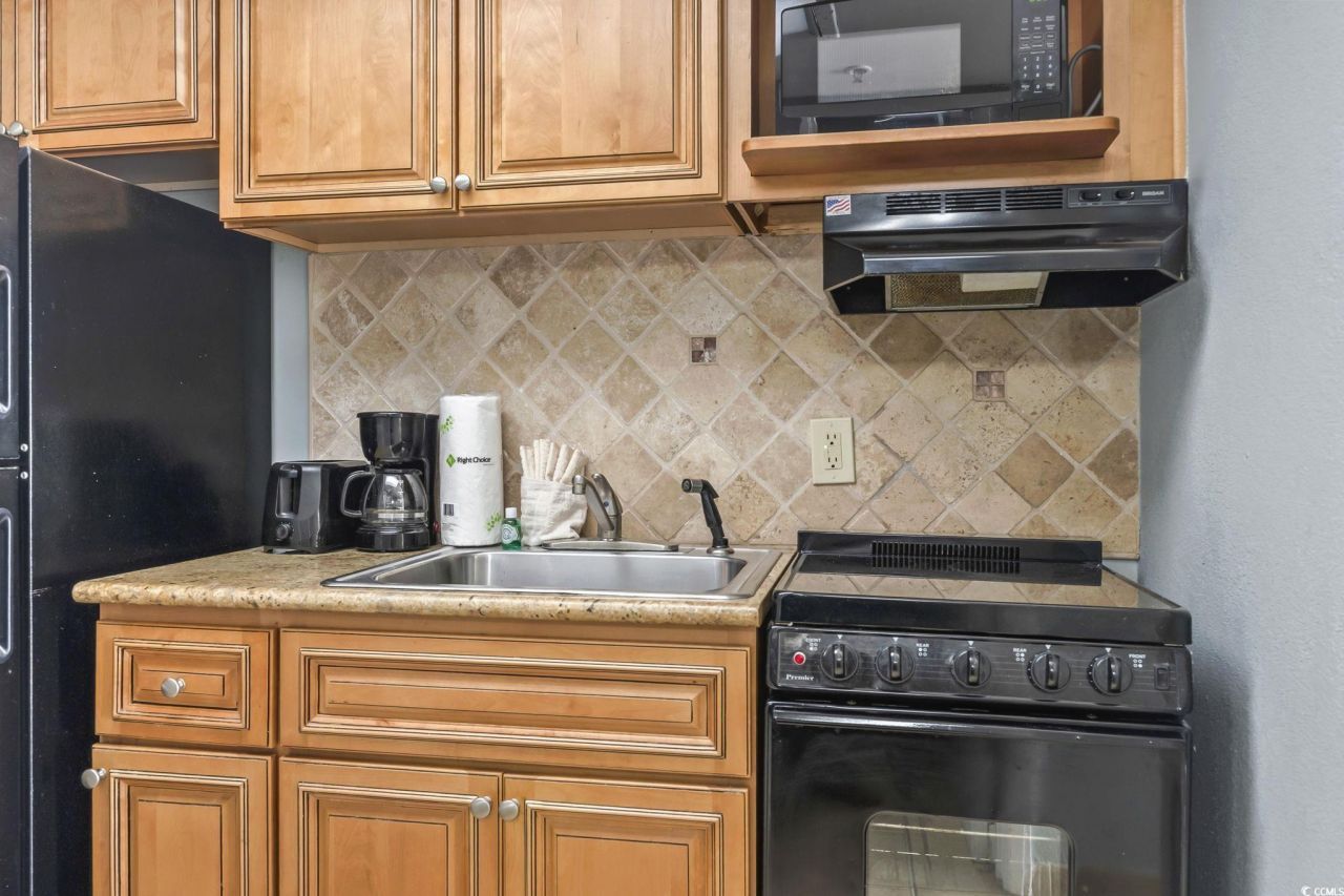 2401 S Ocean Blvd. Photo 22