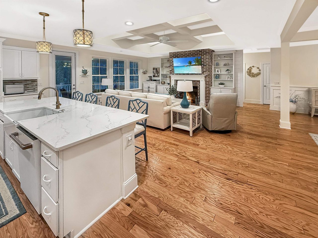 645 Whispering Pines Ct. Photo 10