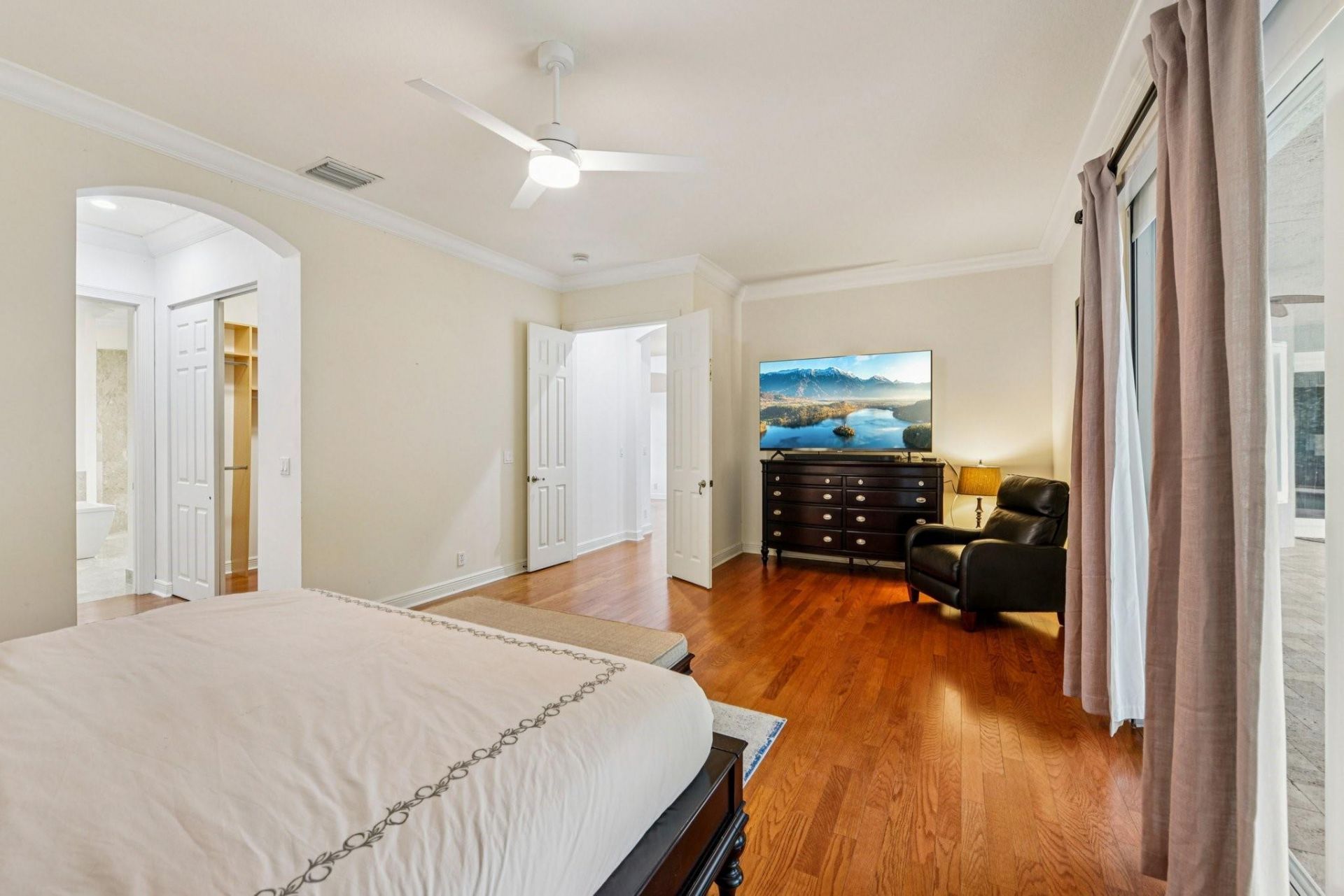 1919 S Club Drive, Wellington, FL 33414 Photo