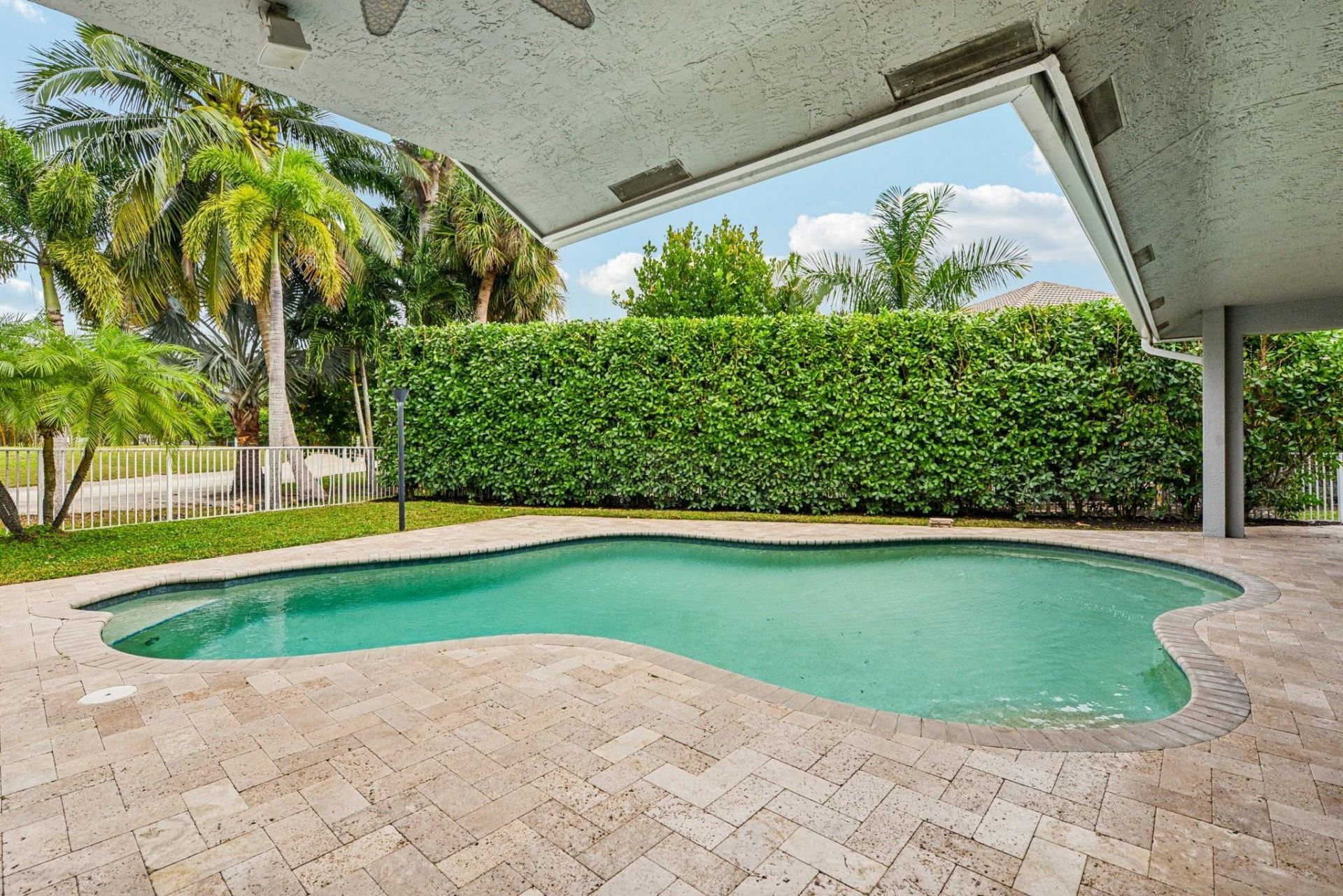 1919 S Club Drive, Wellington, FL 33414 Photo