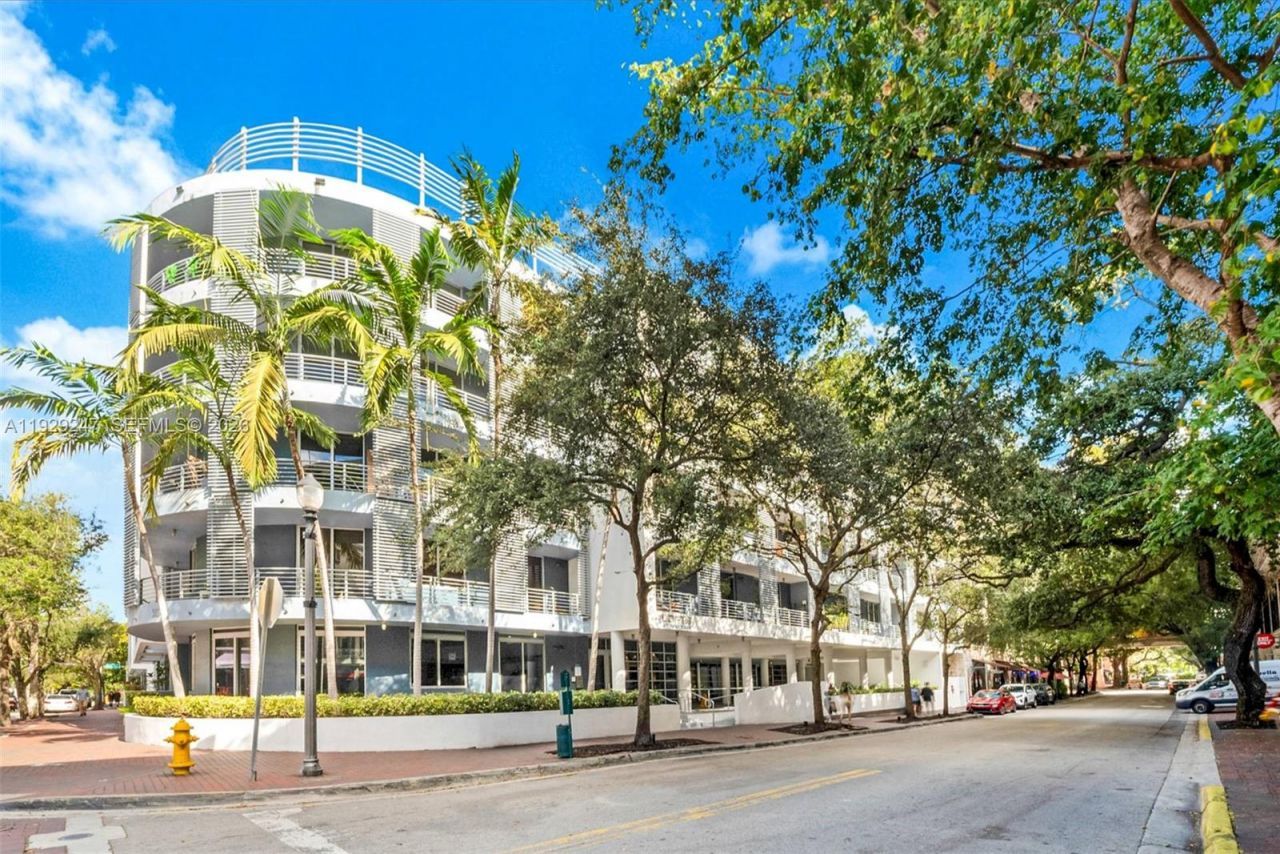 3339 Virginia Street, Unit 305, Miami, FL 33133 Photo