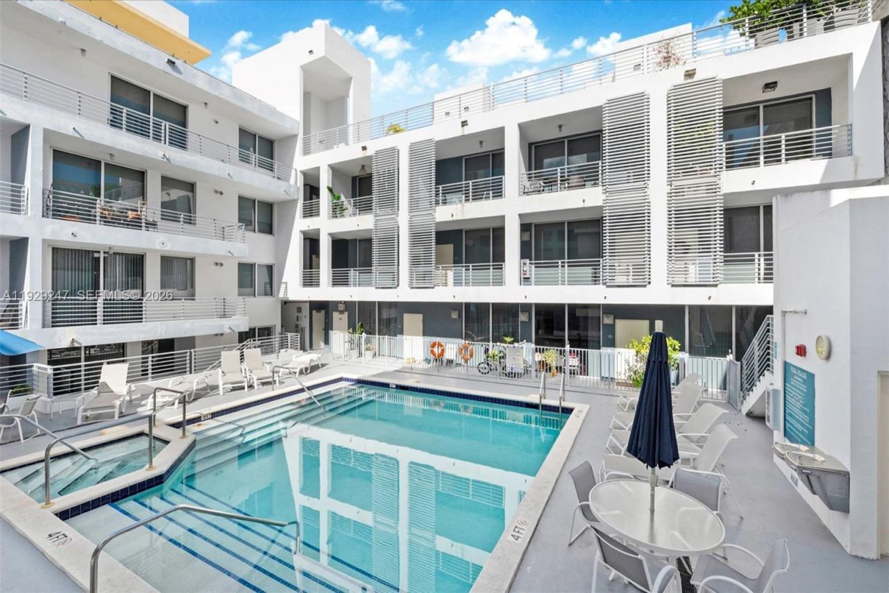 3339 Virginia Street, Unit 305, Miami, FL 33133 Photo