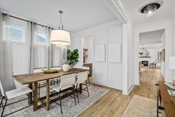 810 Abbey Gardens Lane photo 4