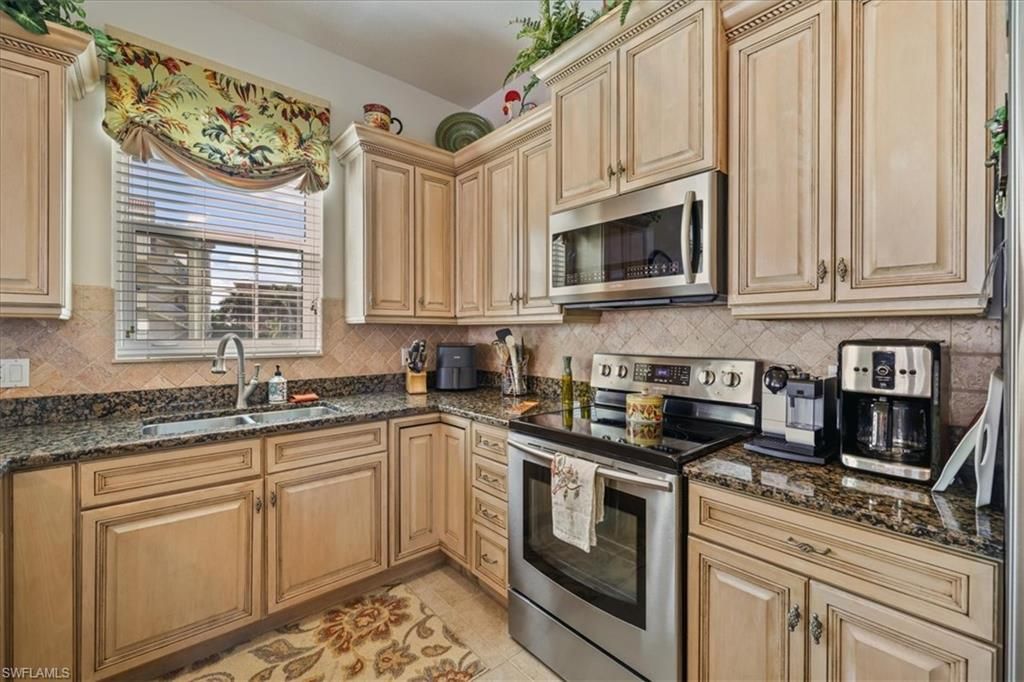 4235 SE 20th Pl, Unit A205, Cape Coral, FL 33904 Photo