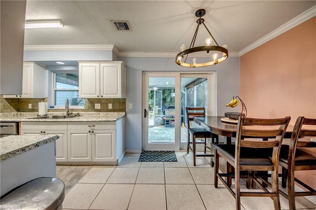 2912 Poinciana Dr, Naples, FL 34105 Photo