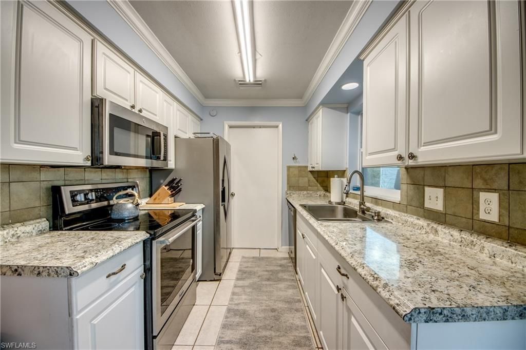 2912 Poinciana Dr, Naples, FL 34105 Photo