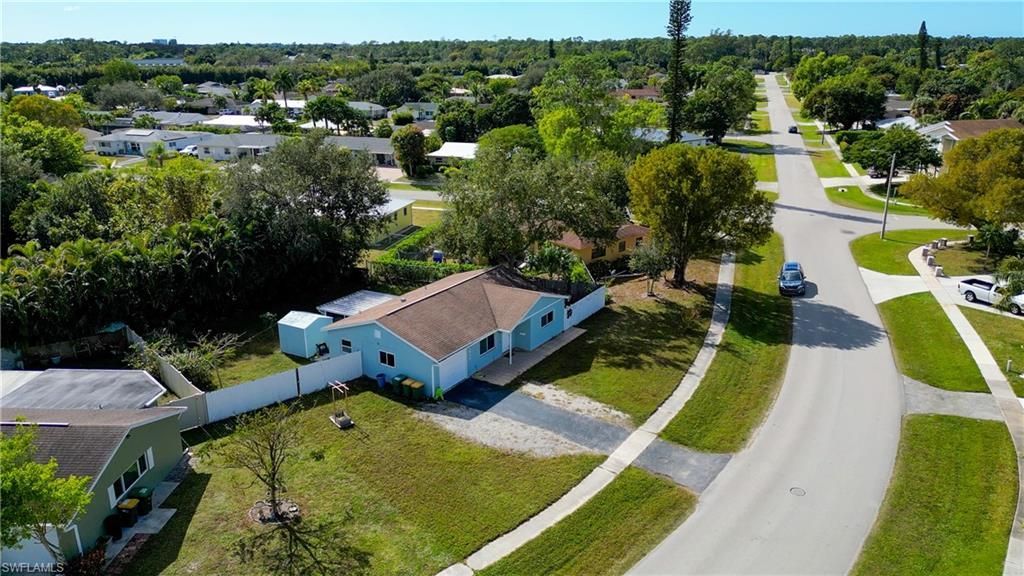 2912 Poinciana Dr, Naples, FL 34105 Photo
