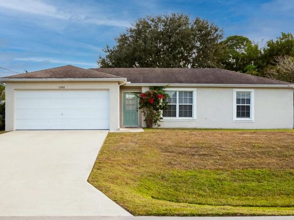 1292 SW Bellevue Avenue, Port Saint Lucie, FL 34953