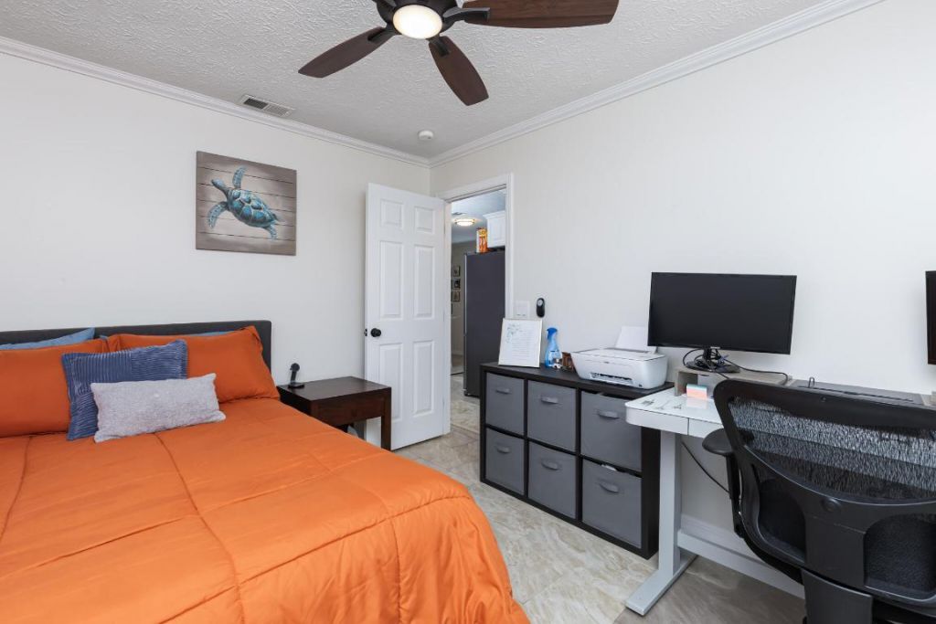 1292 SW Bellevue Avenue, Port Saint Lucie, FL 34953 Photo