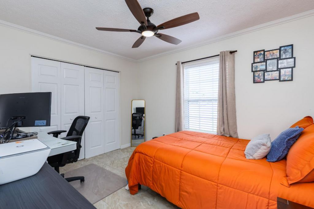 1292 SW Bellevue Avenue, Port Saint Lucie, FL 34953 Photo