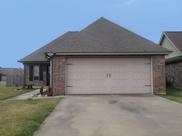 101 Adler Place, Youngsville, LA 70592