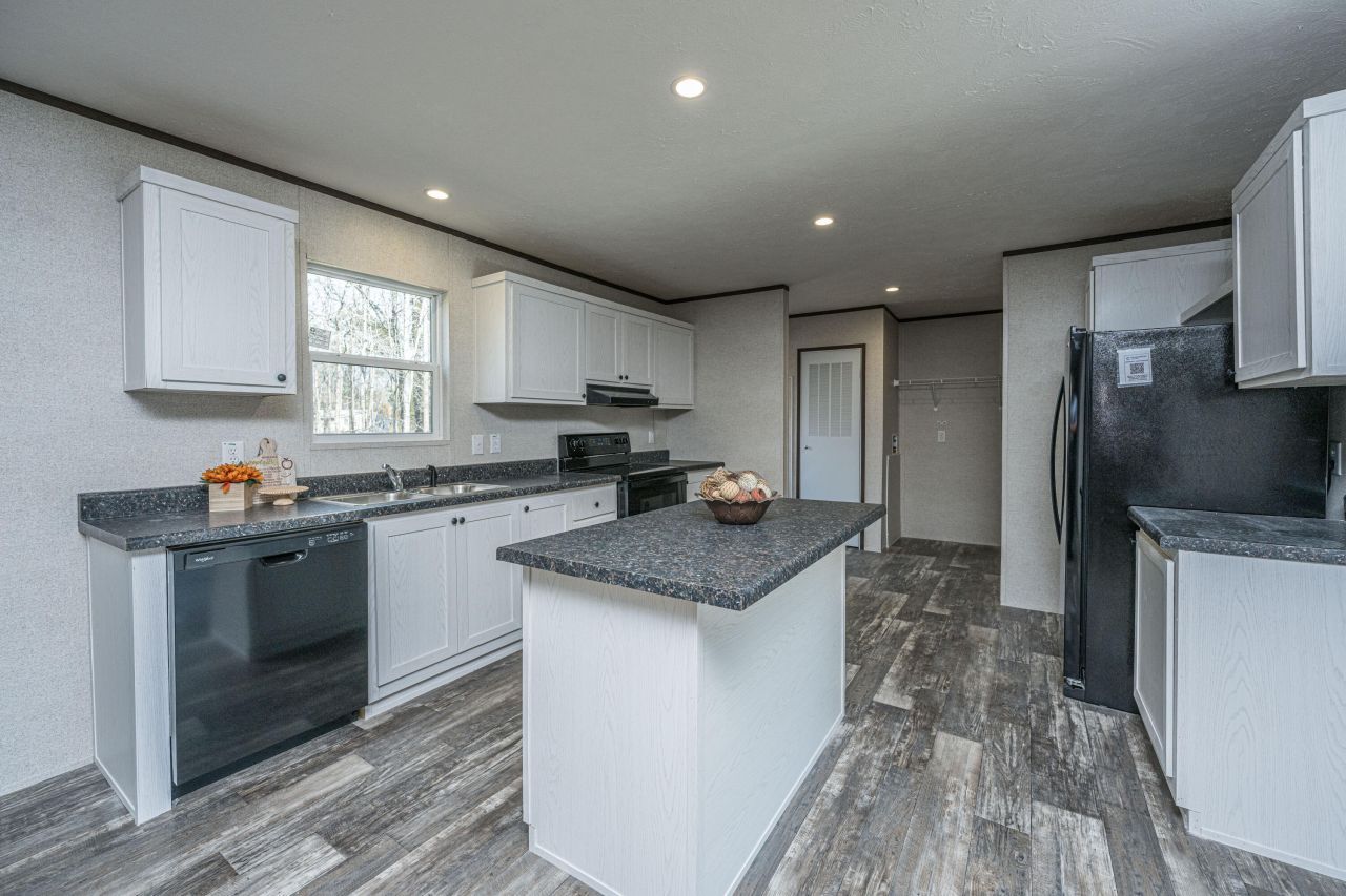 122 Orchid Loop Photo 4