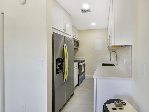 8921 NW 28th Drive, Unit B, Coral Springs, FL 33065