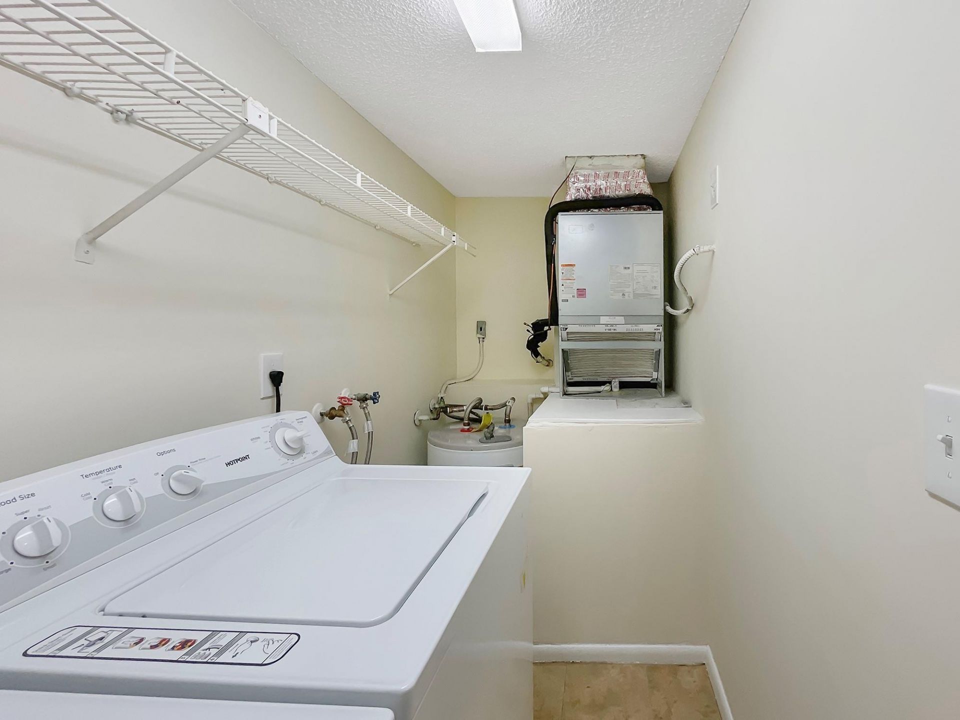 8921 NW 28th Drive, Unit B, Coral Springs, FL 33065 Photo