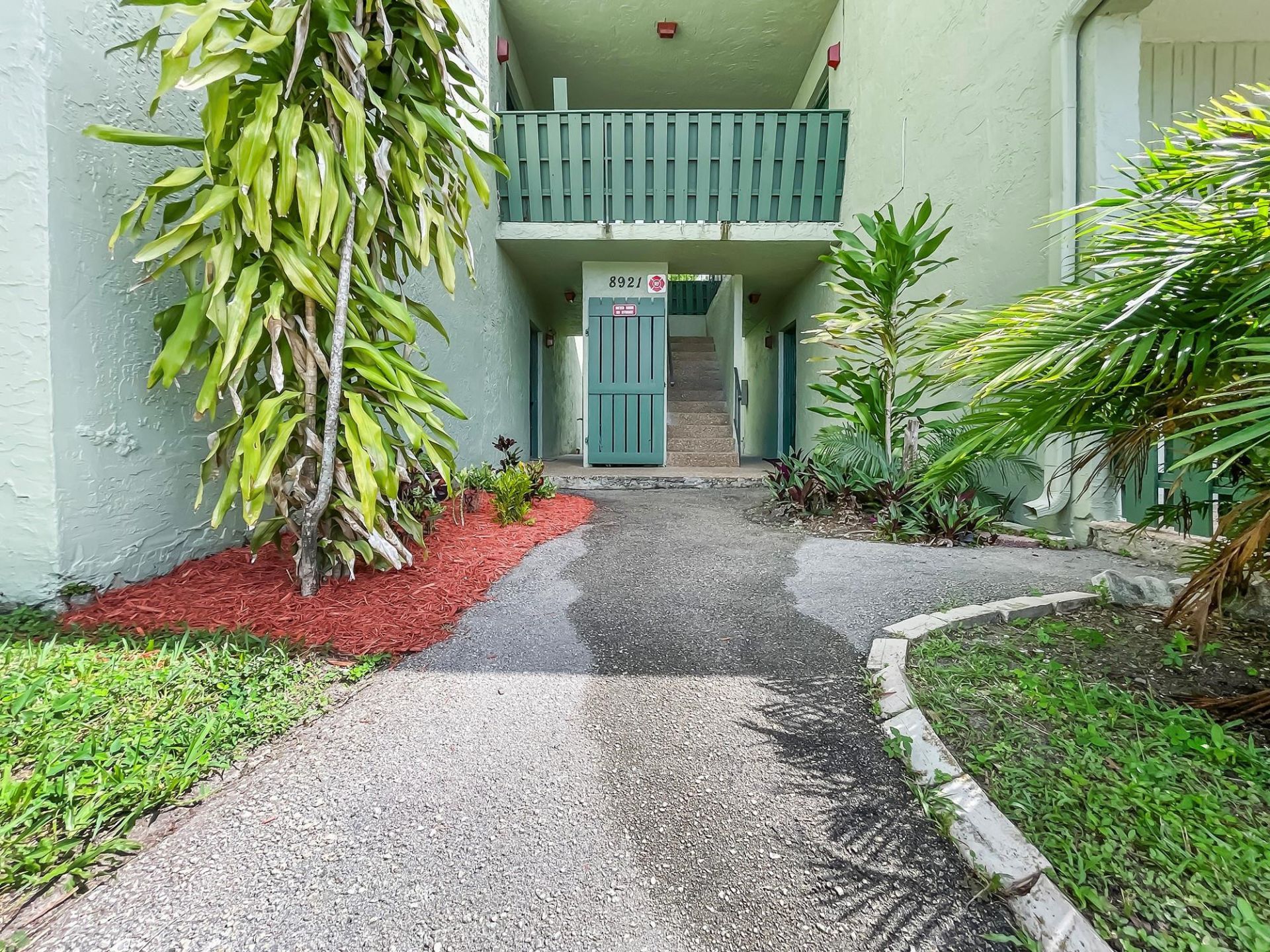 8921 NW 28th Drive, Unit B, Coral Springs, FL 33065 Photo