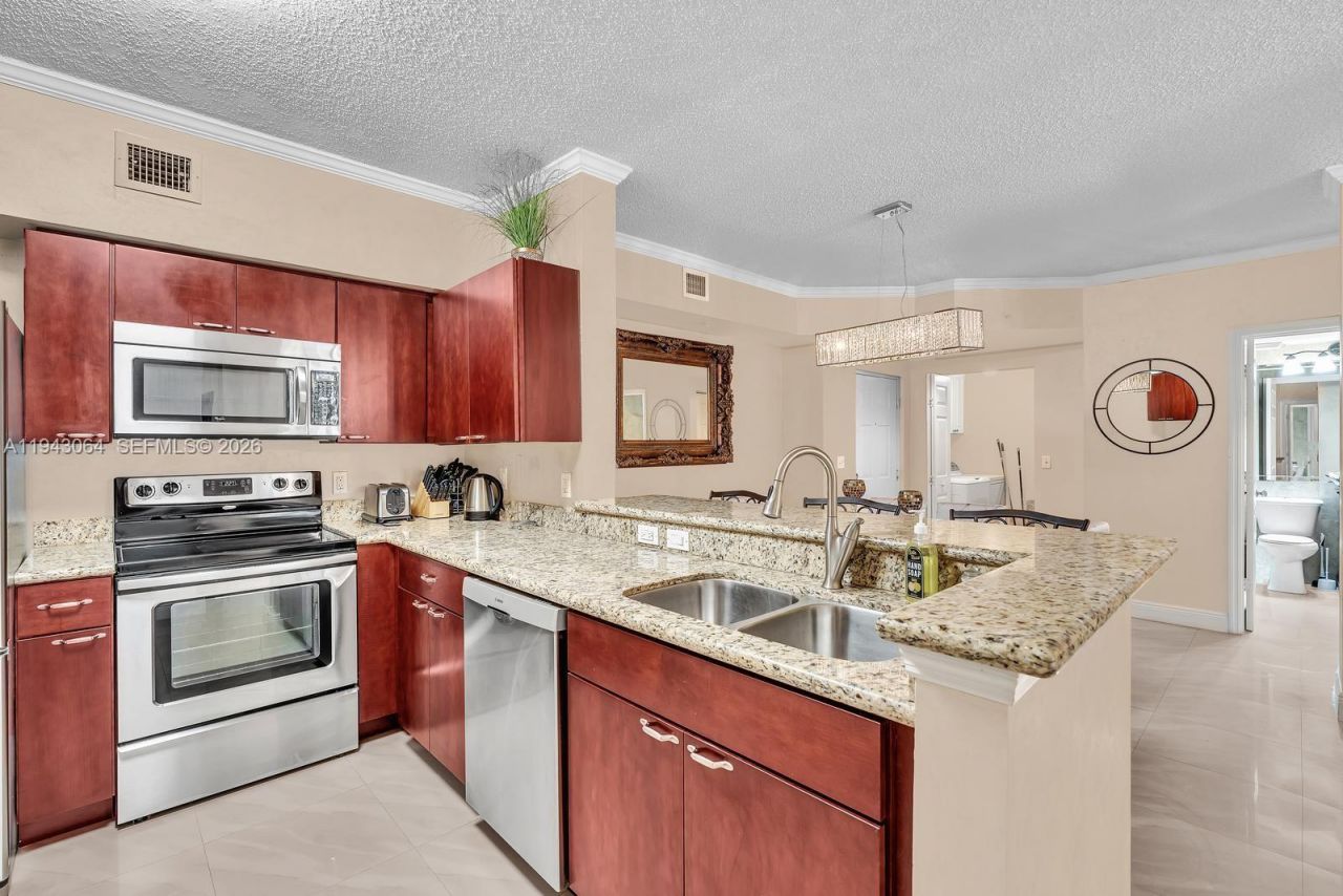 17100 N Bay Rd, Unit 1418, Sunny Isles Beach, FL 33160 Photo