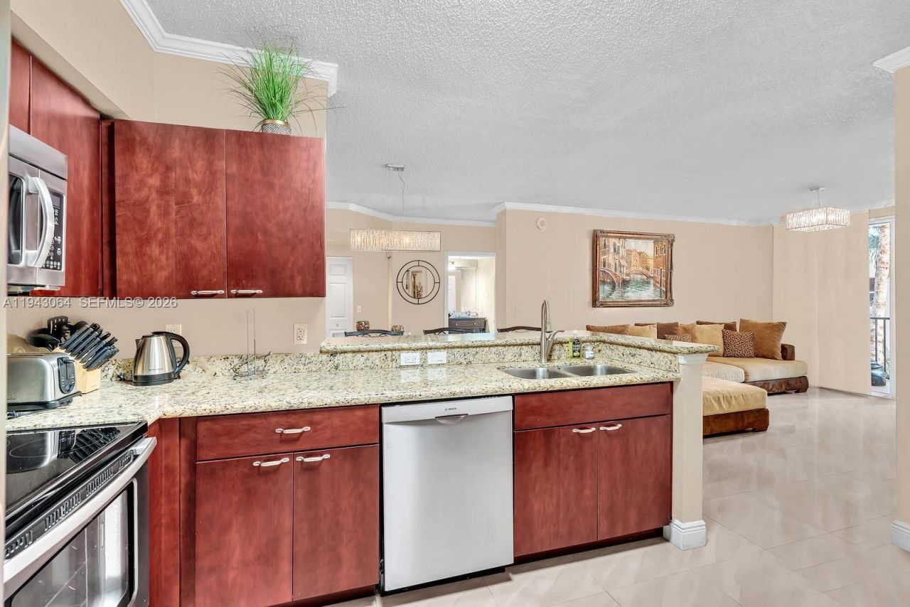 17100 N Bay Rd, Unit 1418, Sunny Isles Beach, FL 33160 Photo