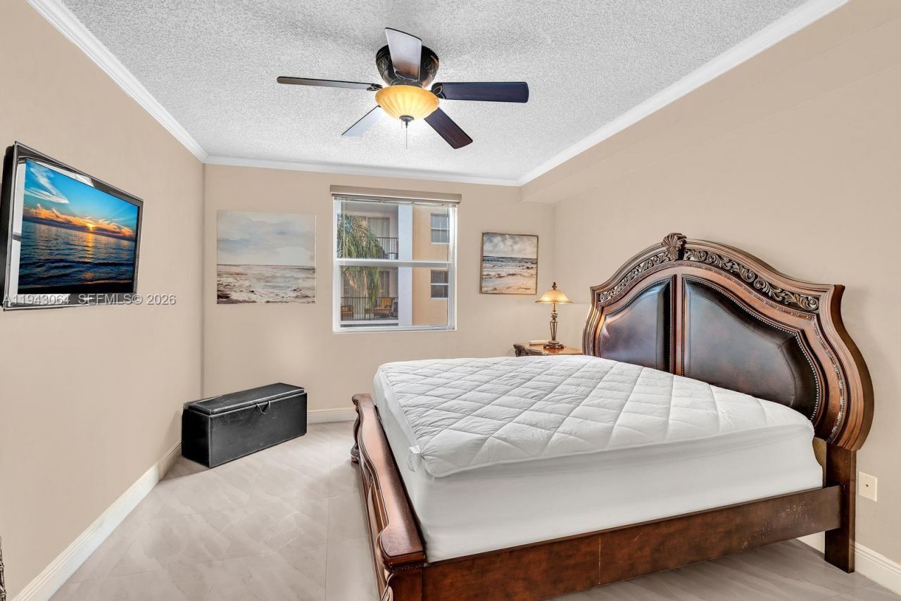 17100 N Bay Rd, Unit 1418, Sunny Isles Beach, FL 33160 Photo